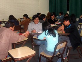 alumnos-morinos-beca-18